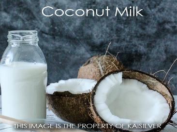 making coconut milk thailand