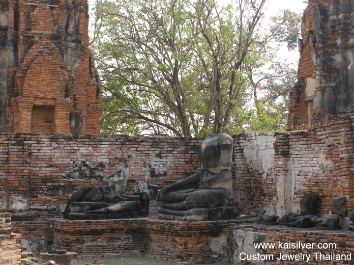 temple ruins in thailand